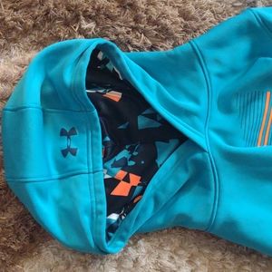 Boys under armour hoodie youth M